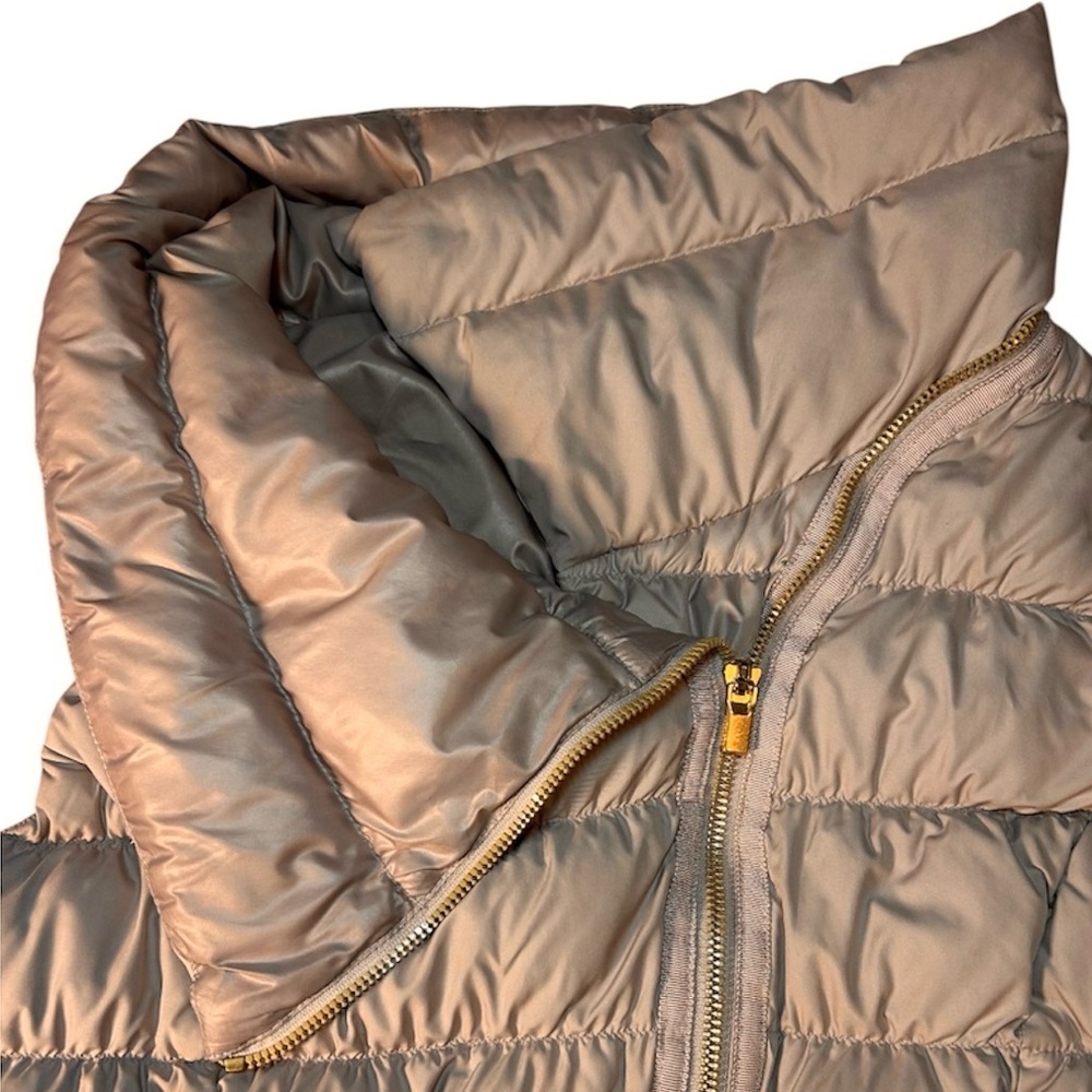 Athleta Light Tan Quilted Puffer Vest. Size Medium - Picture 7 of 12